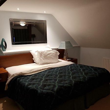 Ye Olde Red Lion Bed and Breakfast Newbury  Eksteriør billede