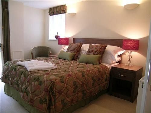 Ye Olde Red Lion Bed and Breakfast Newbury  Eksteriør billede